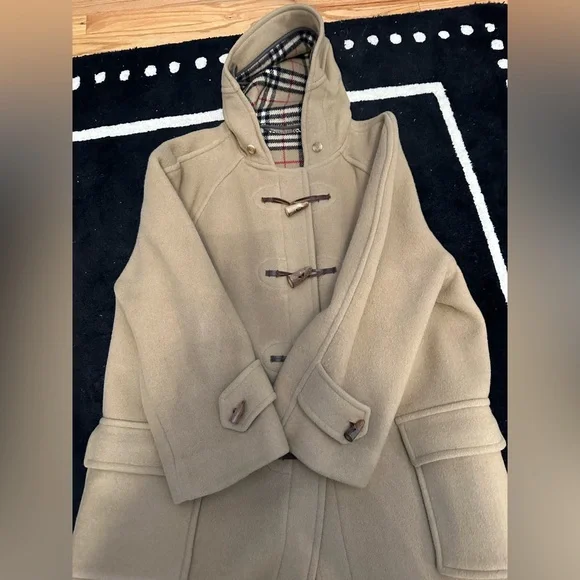 VINTAGE BURBERRY: Men's Khaki 100% Wool Burberry's Specialty